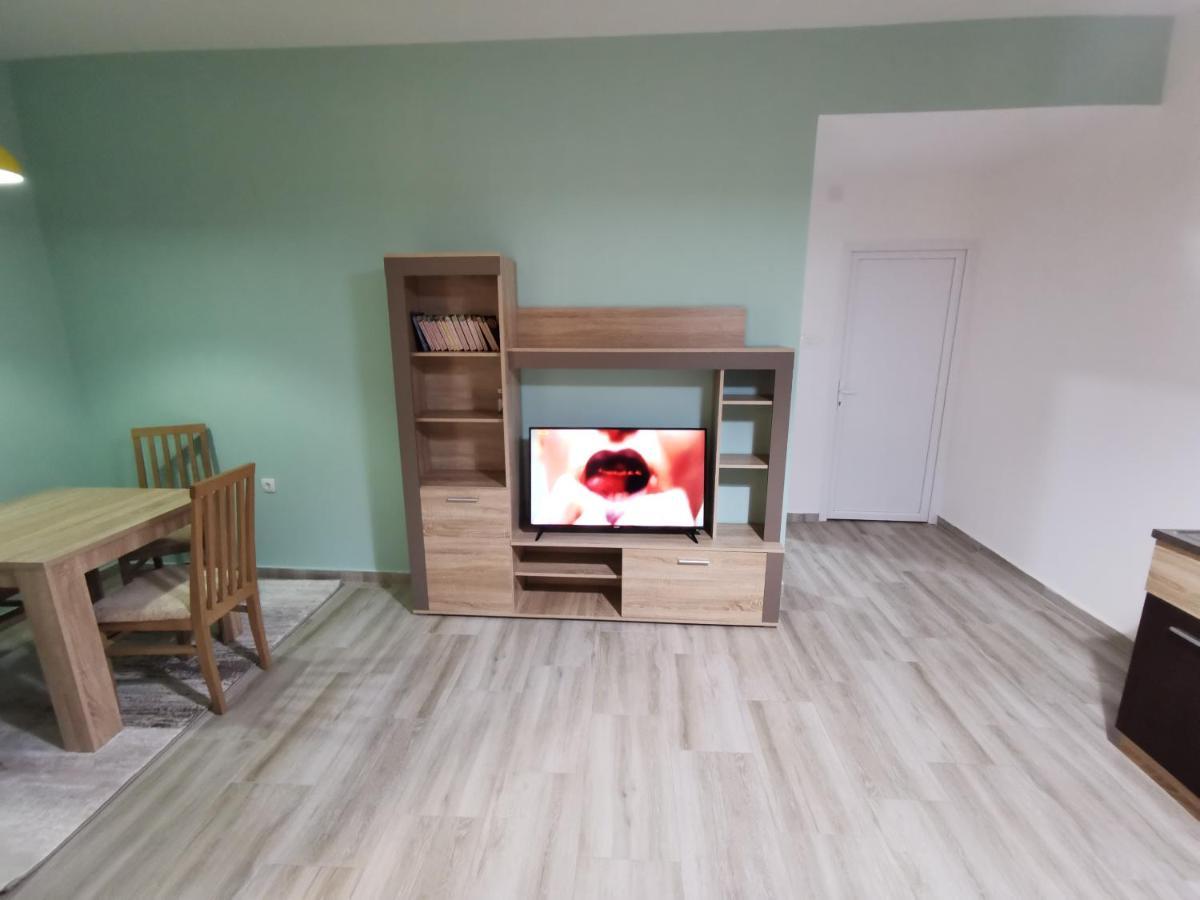 Crown Apartments سكوبجي المظهر الخارجي الصورة
