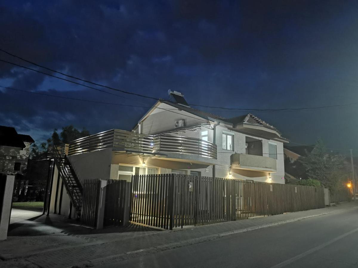Crown Apartments سكوبجي المظهر الخارجي الصورة